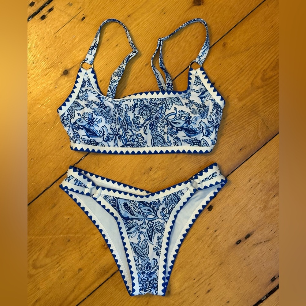 Blue and White Floral Bikini Set extra small never worn
